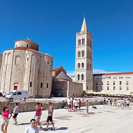 Shared By Oldtown And 400 M Away Apartment Zadar