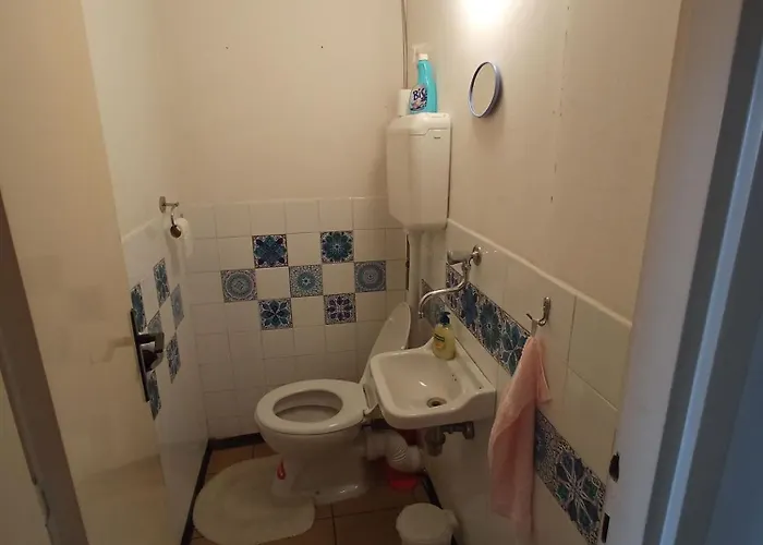 Apartment Shared By Oldtown And 400 M Away