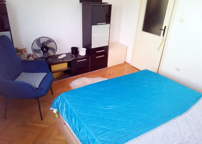Shared By Oldtown And 400 M Away Apartment Zadar