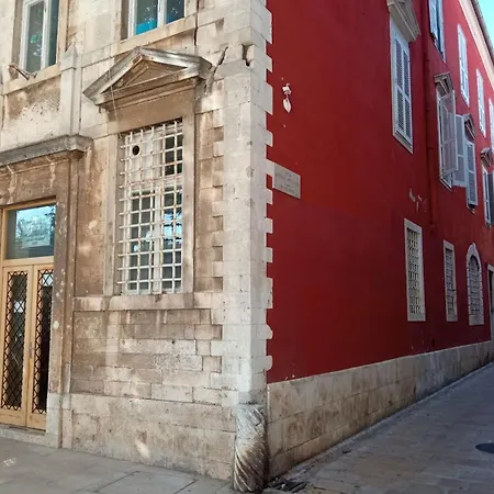 Shared By Oldtown And 400 M Away Apartment Zadar