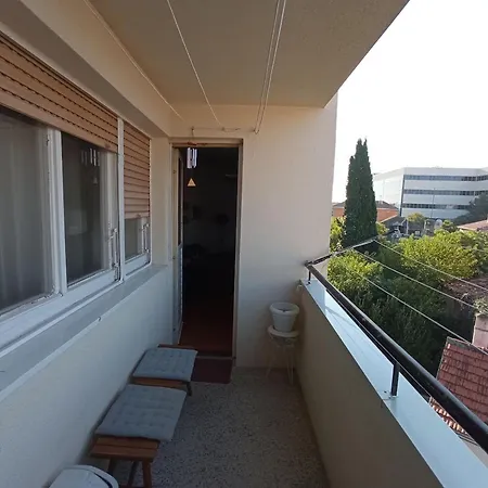 Apartment Shared By Oldtown And 400 M Away